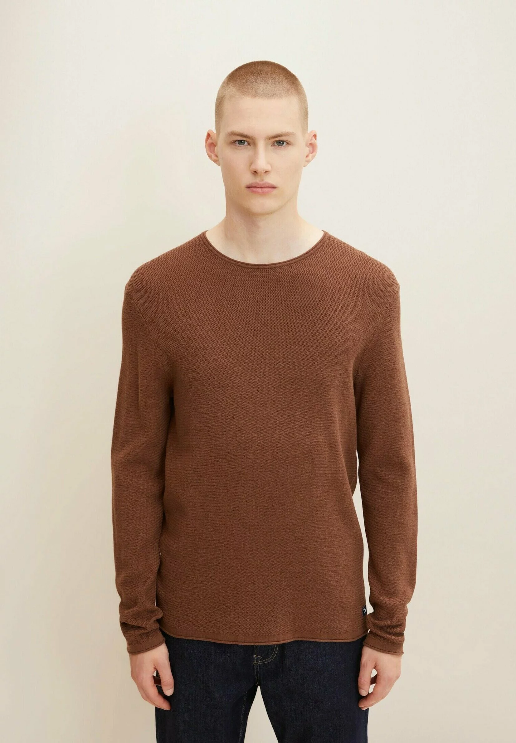 TOM TAILOR DENIMZIGZAG STRUCTURED CREWNECK - Stickad Tröja - Light Wood Brown 3 TOM TAILOR DENIMZIGZAG STRUCTURED CREWNECK - Stickad Tröja - Light Wood Brown