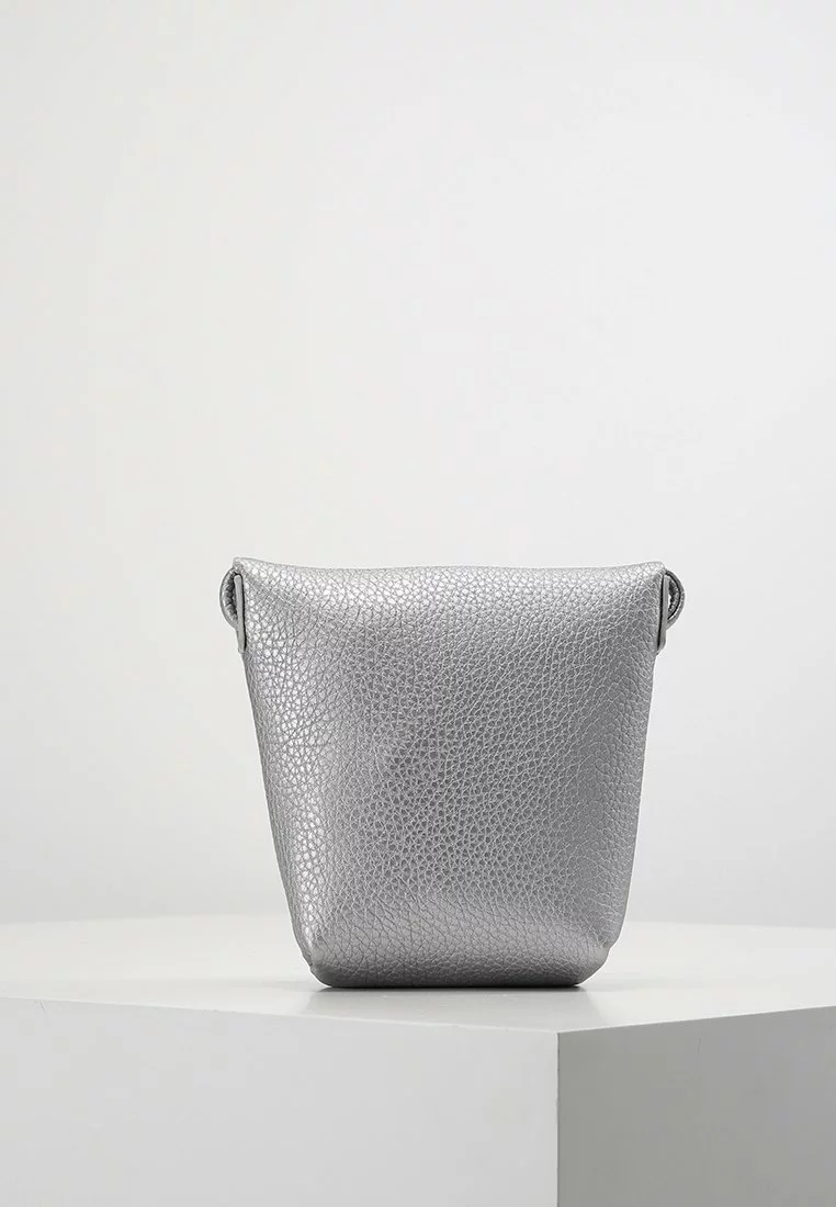 TOM TAILOR DENIMIDA - Axelremsväska - Silber 5 TOM TAILOR DENIMIDA - Axelremsväska - Silber - Bild 3